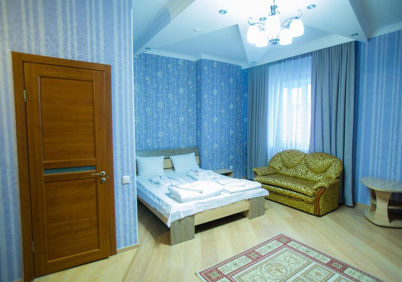 Hotel Alash Astana Exteriör bild