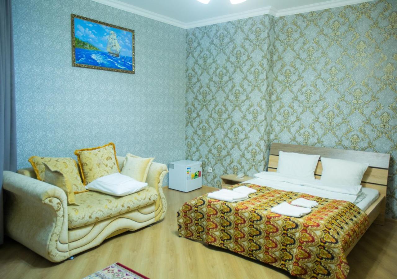 Hotel Alash Astana Exteriör bild