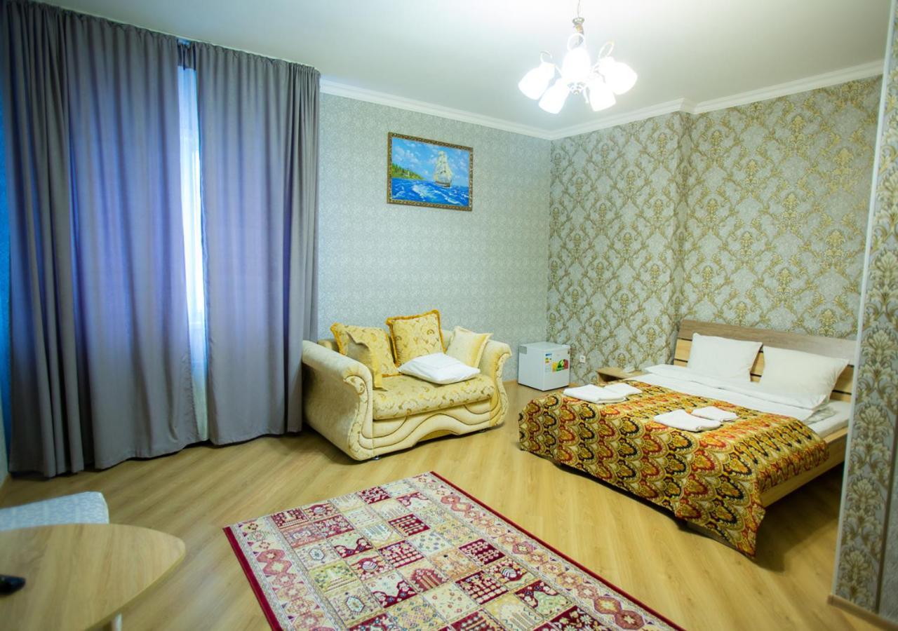 Hotel Alash Astana Exteriör bild